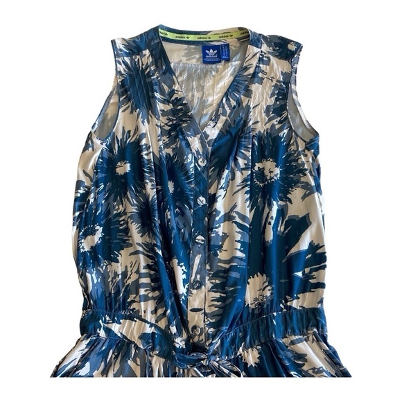 ADIDAS Floral Romper Shorts Size Small - Picture 2 of 11